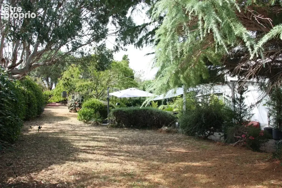 Maison  de  charme   au coeur de Belz  avec terrain  constructible - photo 37