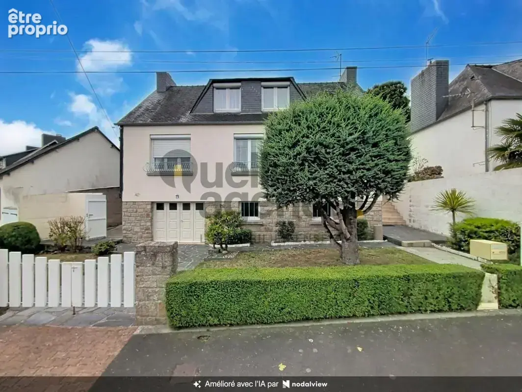 Maison 6 pièces 111 m² · à Saint-Martin-des-Champs · 111 m² · 187 150 €
