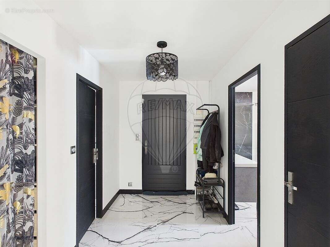 Maison à LES MATHES