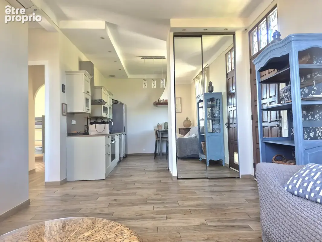 Haut de villa 3 p entièrement rénové avec jardin privatif 518m2 et garage vue mer et saint paul - photo 3