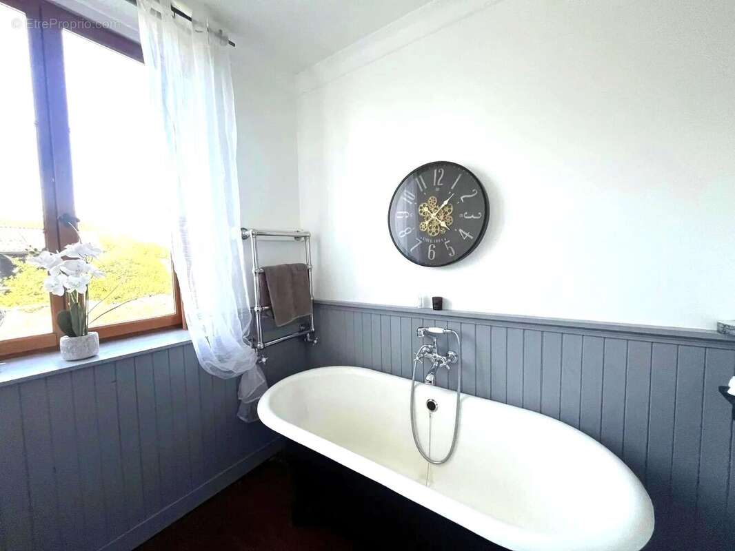 Maison à VILLEFAGNAN