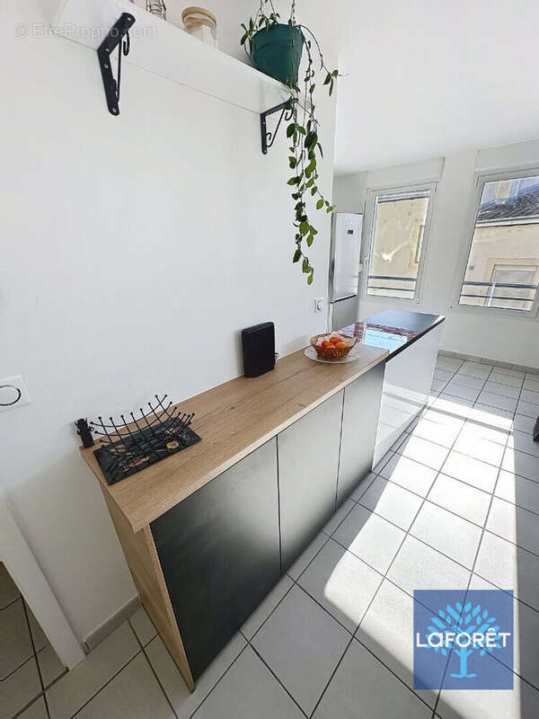 À deux pas du centre de Nancy, sur les rives de Meurthe, découvrez cet appartement de 64 m² au coeur de la résidence Belles Rive - photo 6