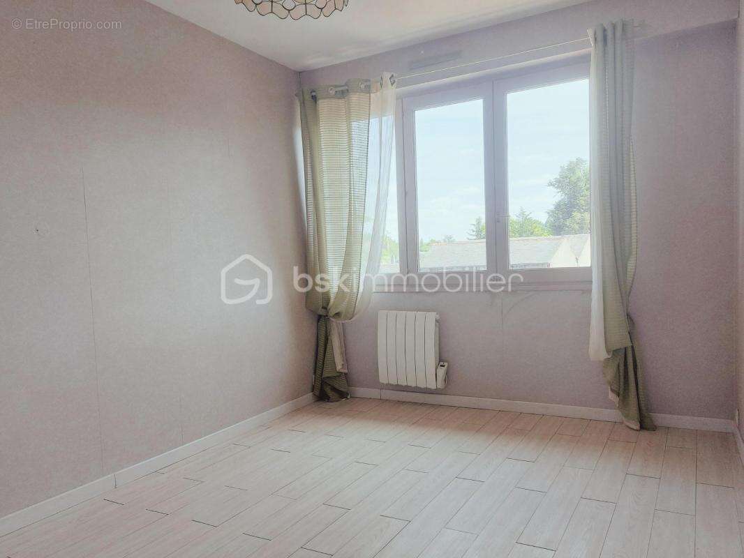 Appartement spacieux au cœur d'Amboise – 110 m² de charme et de lumière - photo 4