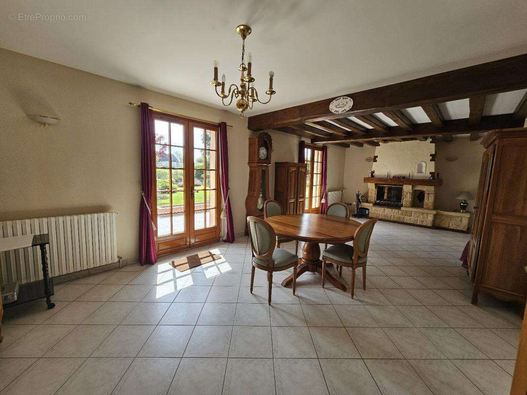 Maison à BOURGTHEROULDE-INFREVILLE