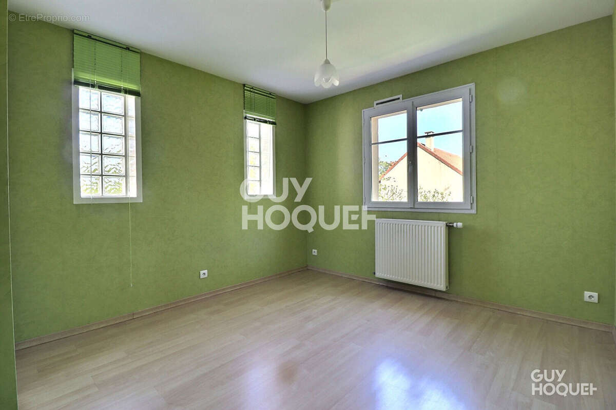 Maison à SAINT-MICHEL-SUR-ORGE