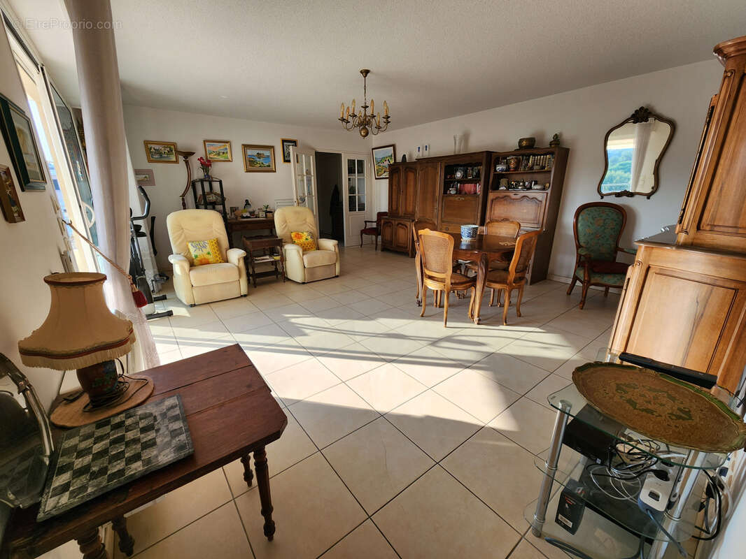 Appartement à SAINT-RAPHAEL