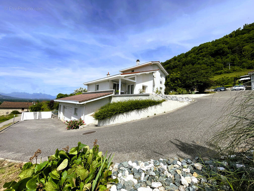 Maison à LA PIERRE