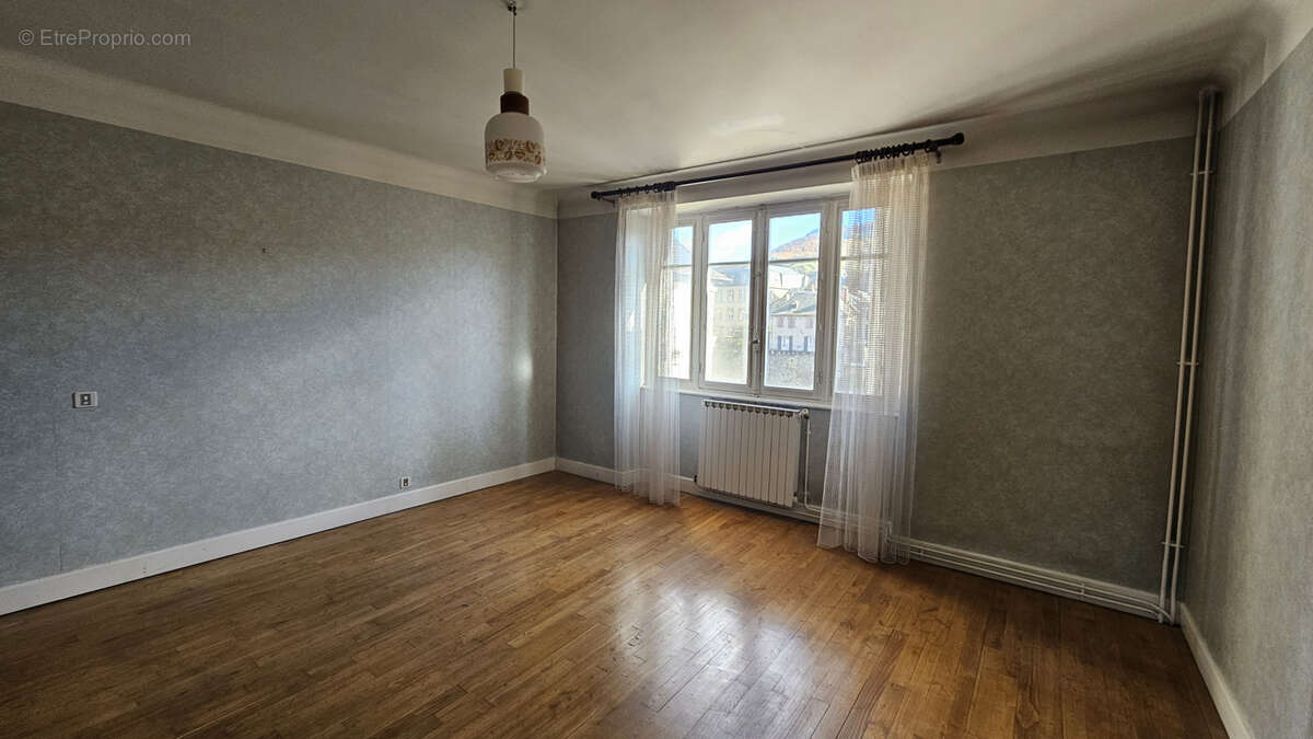 Maison à SAINT-GENIEZ-D&#039;OLT