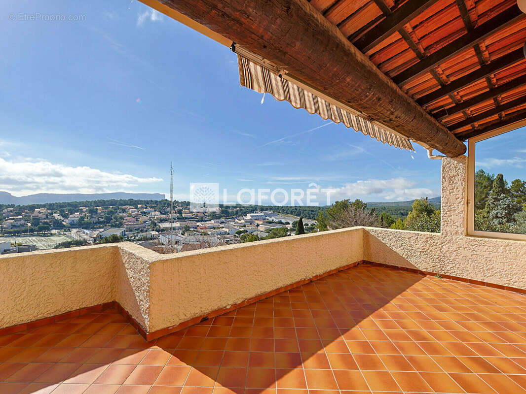 Maison à CARNOUX-EN-PROVENCE