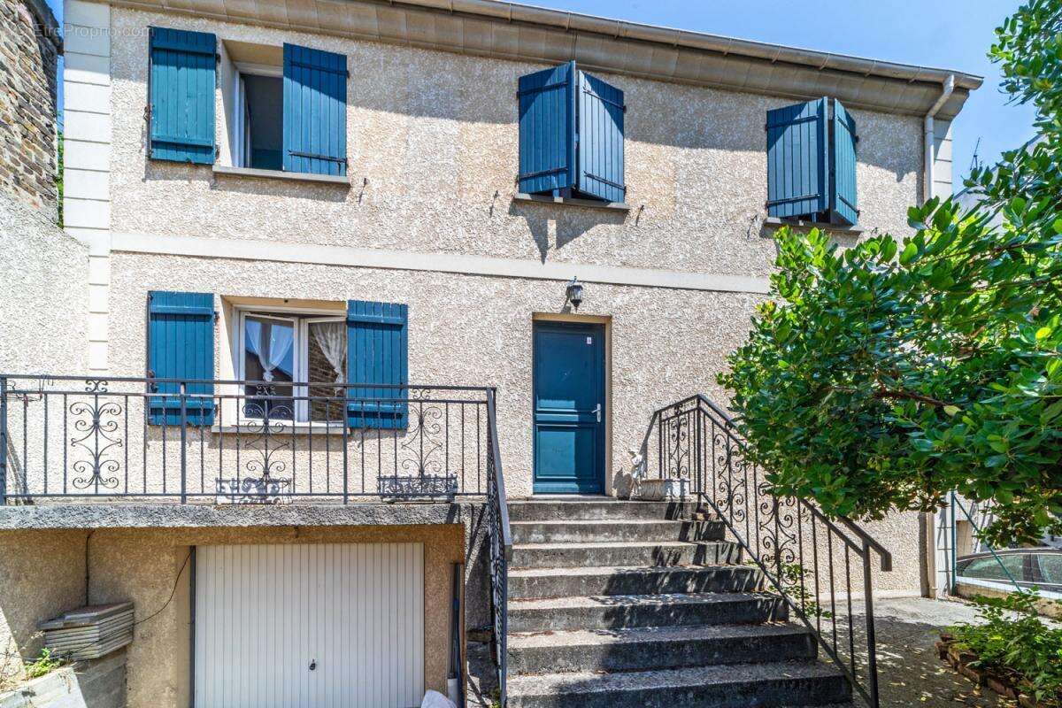 Maison à CHOISY-LE-ROI