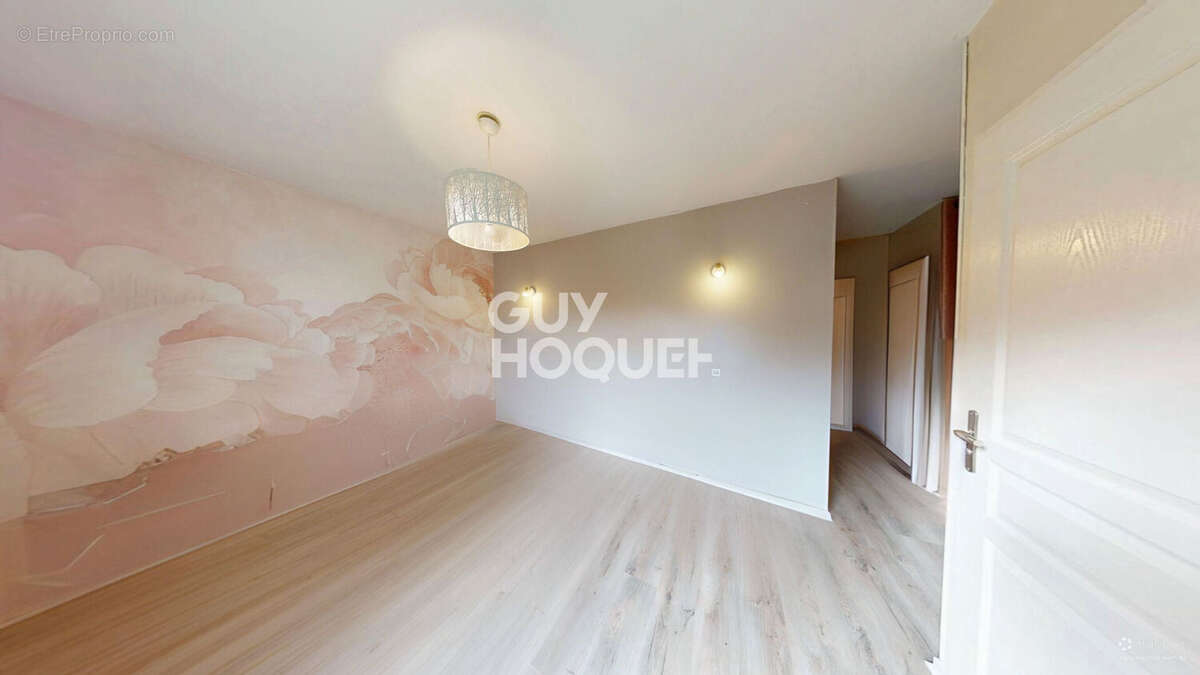 Appartement à ALLONZIER-LA-CAILLE