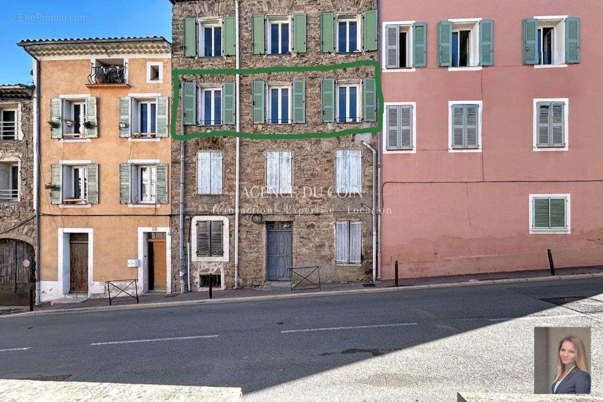Appartement à LE MUY