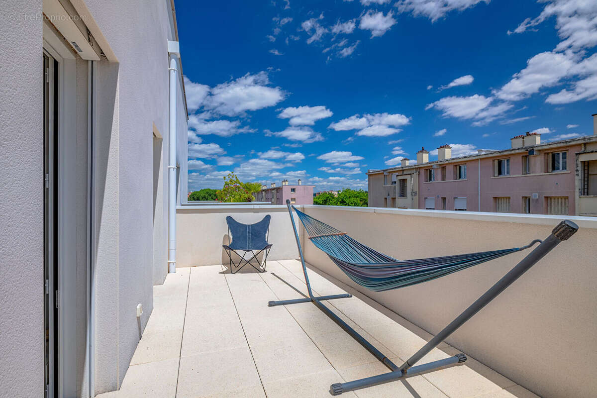 Appartement à LYON-8E
