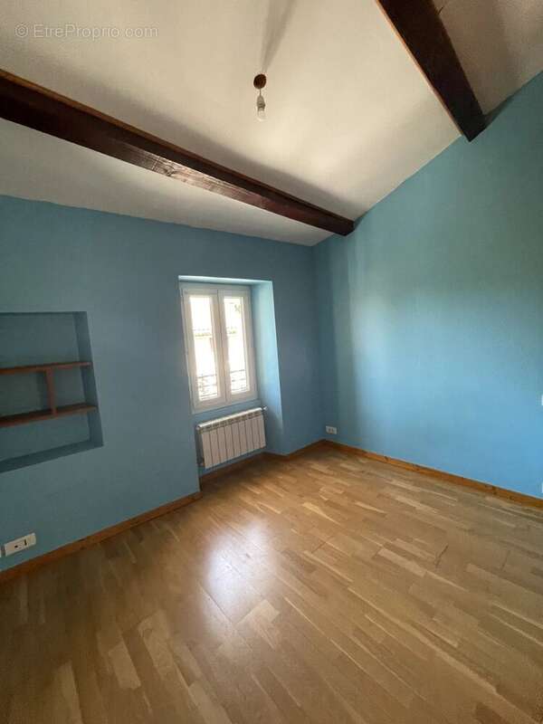 Appartement à MAZAUGUES