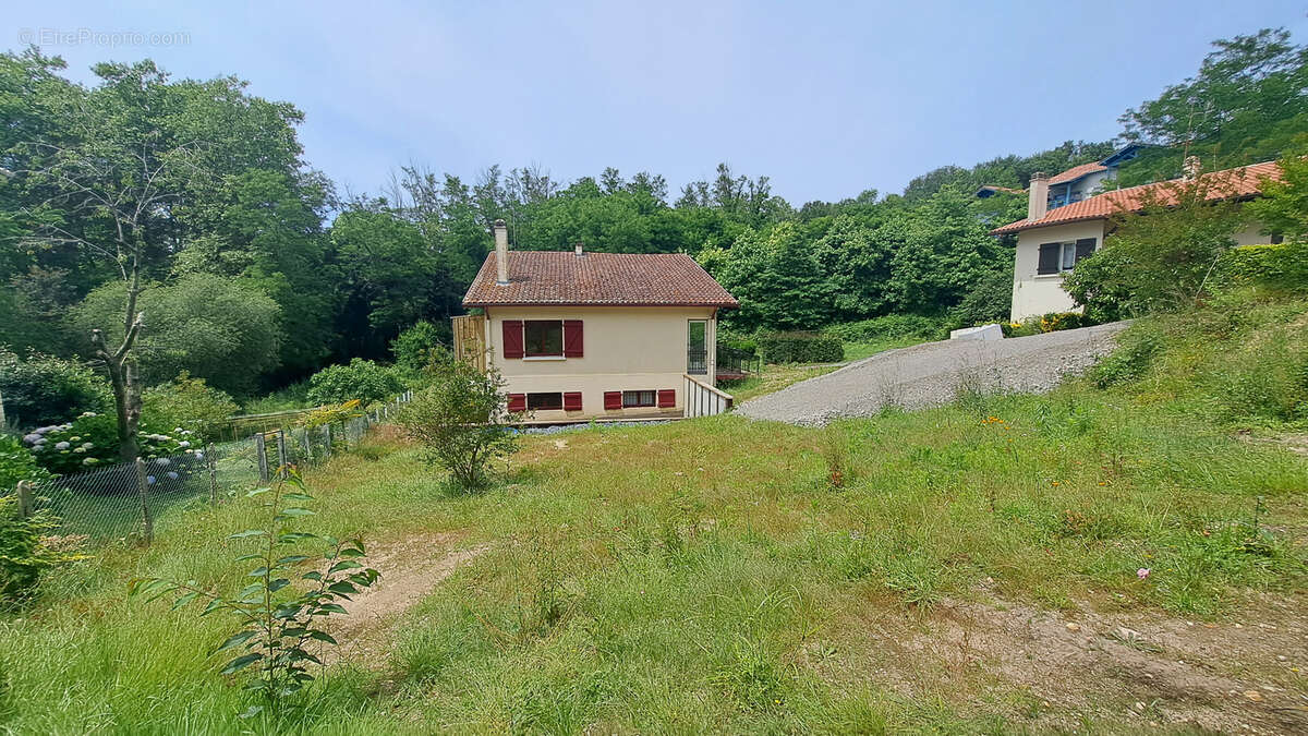 À VENDRE : Terrain constructible à ONDRES - Proche centre-ville et transports - photo 2