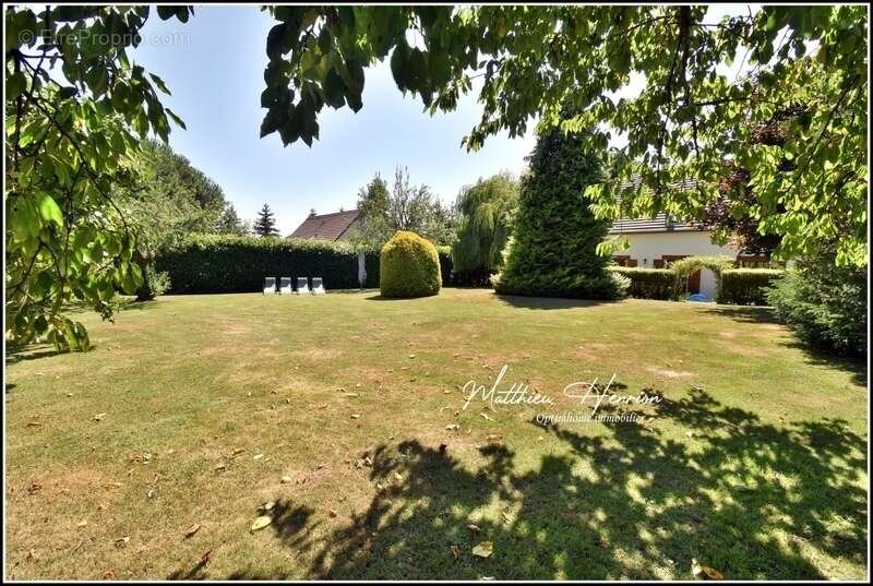 Majestueuse maison 6 chambres, 3 salles de bains/douche, 3 WC, bureau, garage, DPE C ! - photo 16