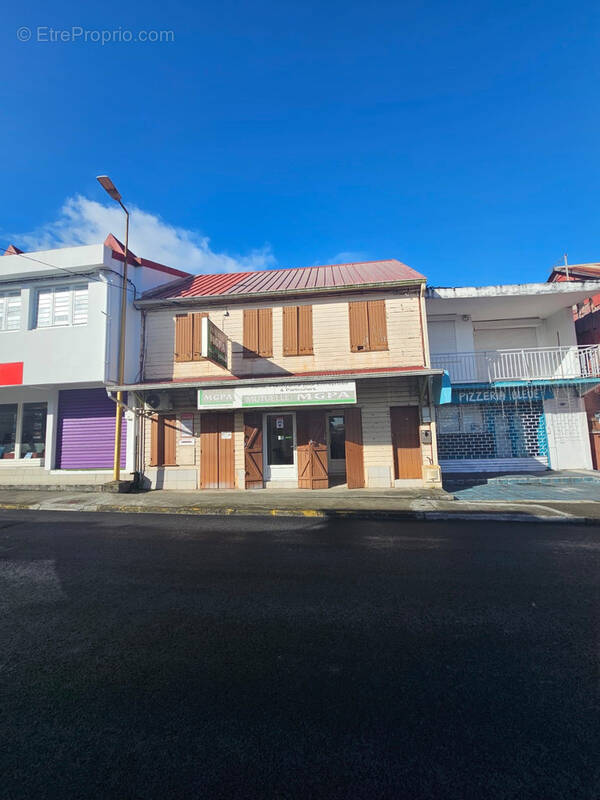 Commerce à RIVIERE-SALEE