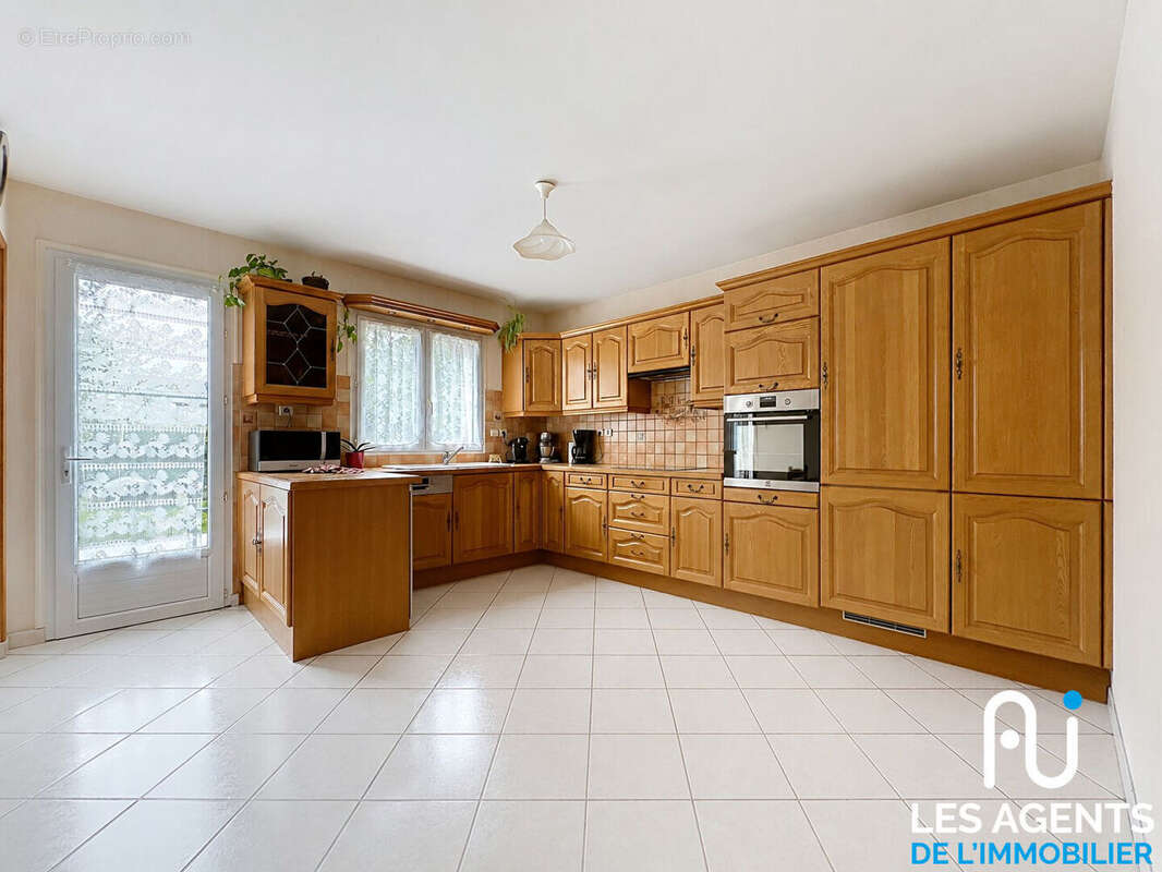 Maison Chaingy  6 pièce(s) 151.04 m2 - photo 4