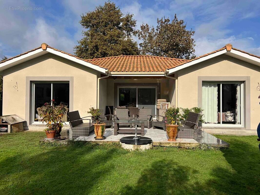 Maison à PISSOS