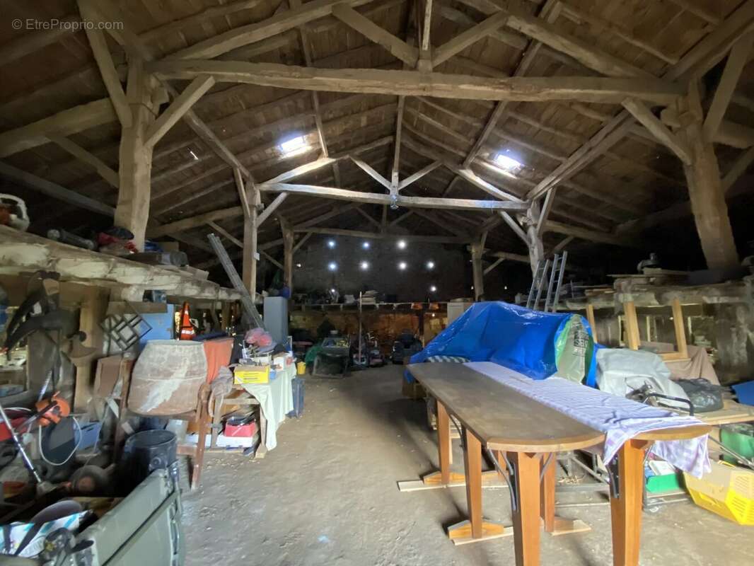 Jolie maison de campagne avec un grand jardin et de belles dépendances - photo 22