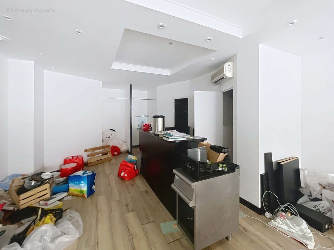 Commerce à SAN-MARTINO-DI-LOTA