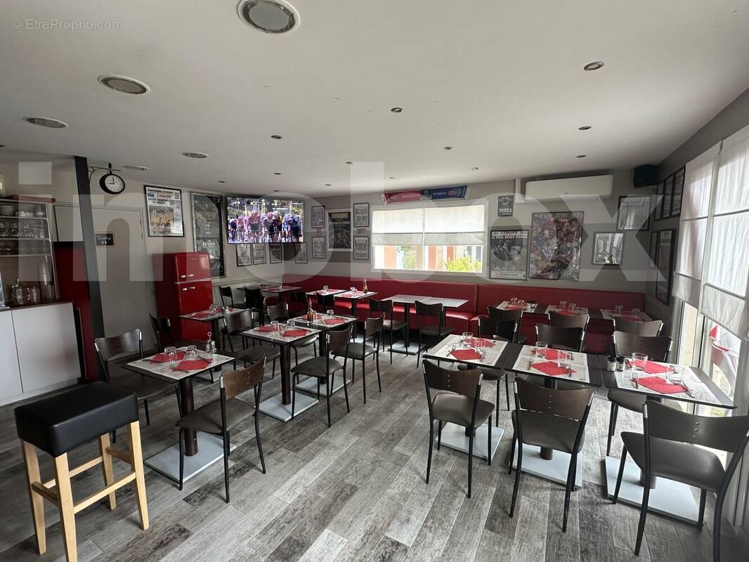 IMG_5858 - Commerce à SAINT-LAURENT-DES-AUTELS