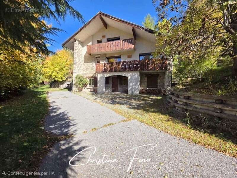 Maison à LA SALLE-LES-ALPES