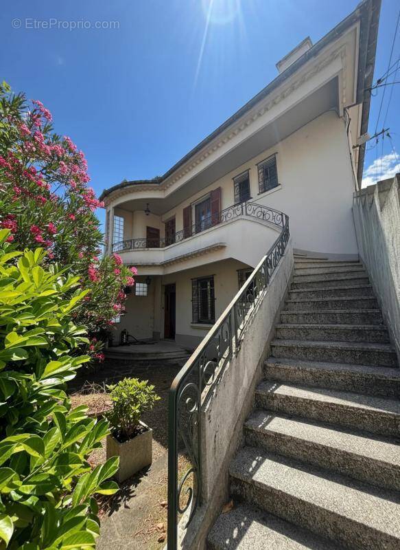 Maison à LES SALLES-DU-GARDON