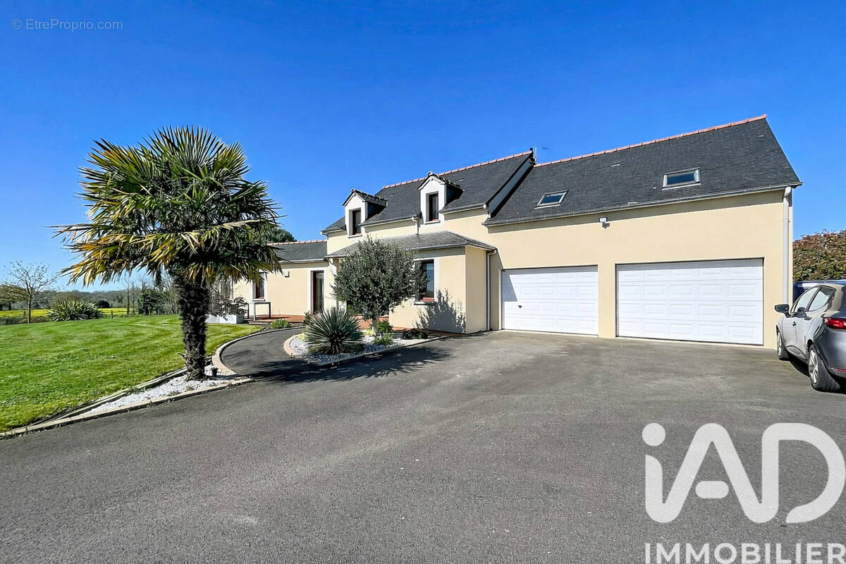 Photo 1 - Maison à BAGUER-PICAN