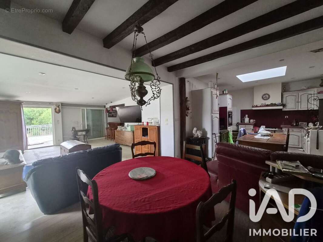 Maison 101 m² à Brioux-Sur-Boutonne  - photo 8