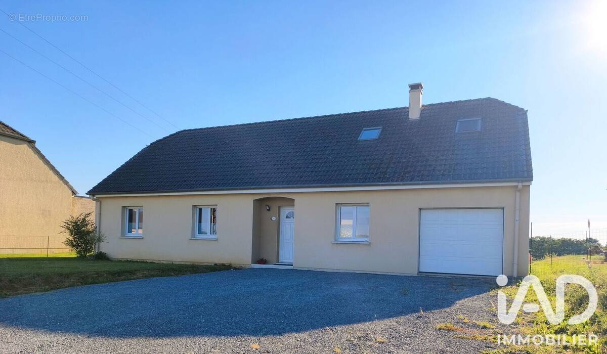 Photo 1 - Maison à MAUBERT-FONTAINE