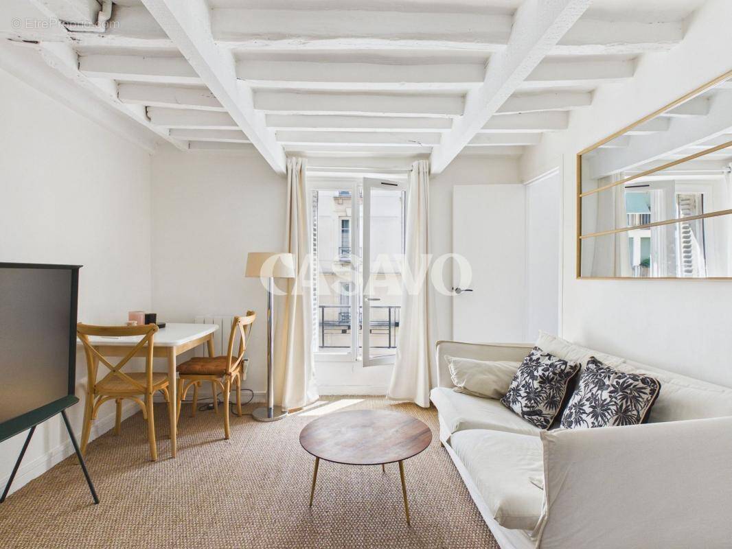 Appartement à PARIS-14E