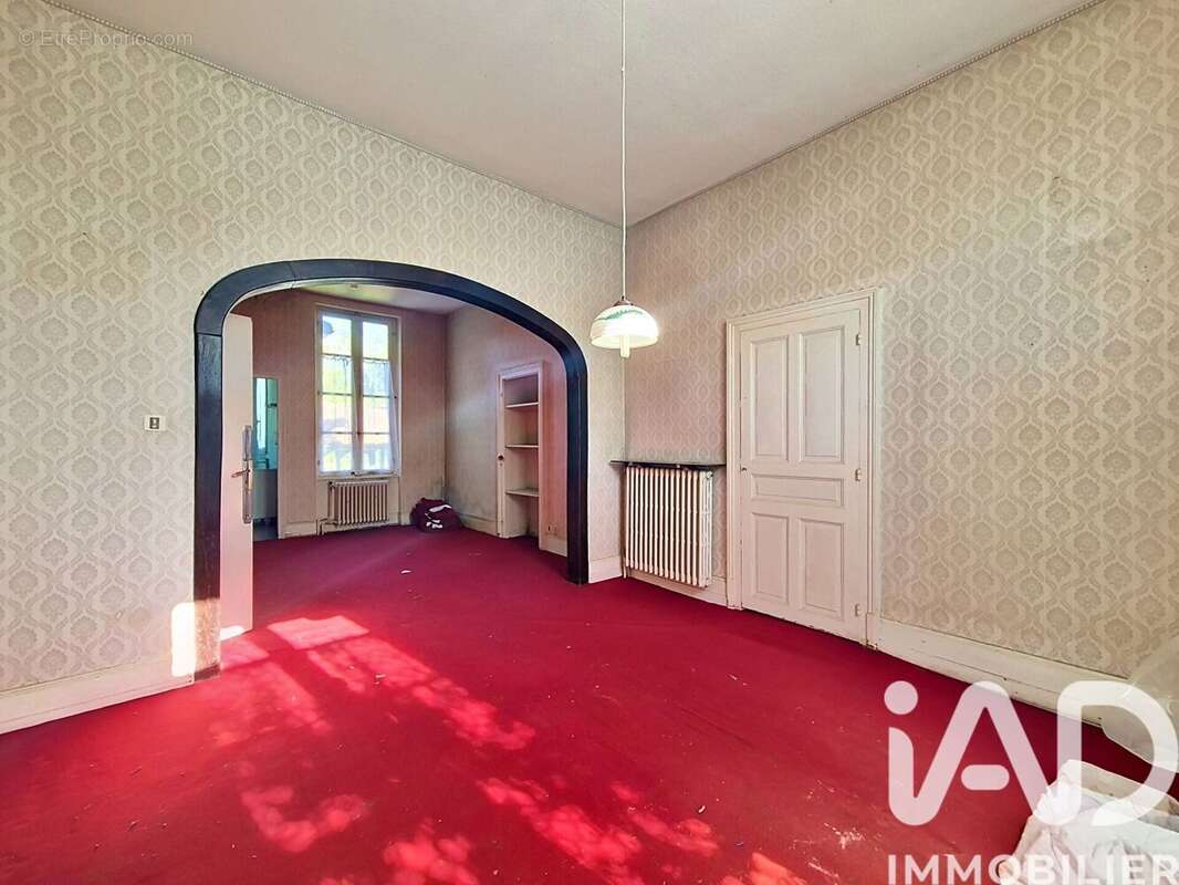 Maison 209 m² à Montbeugny  - photo 4