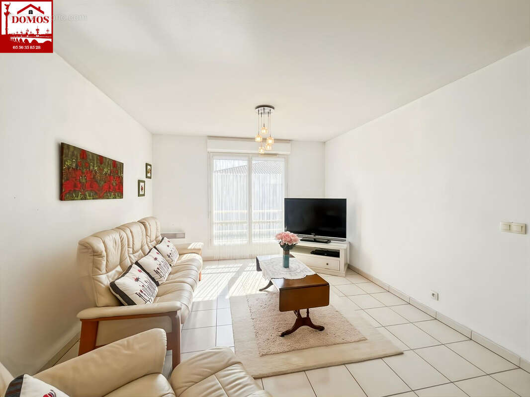 Parempuyre - centre!  appartement t4 de 85 m2 environ  avec terrasse et deux places parkings - photo 2