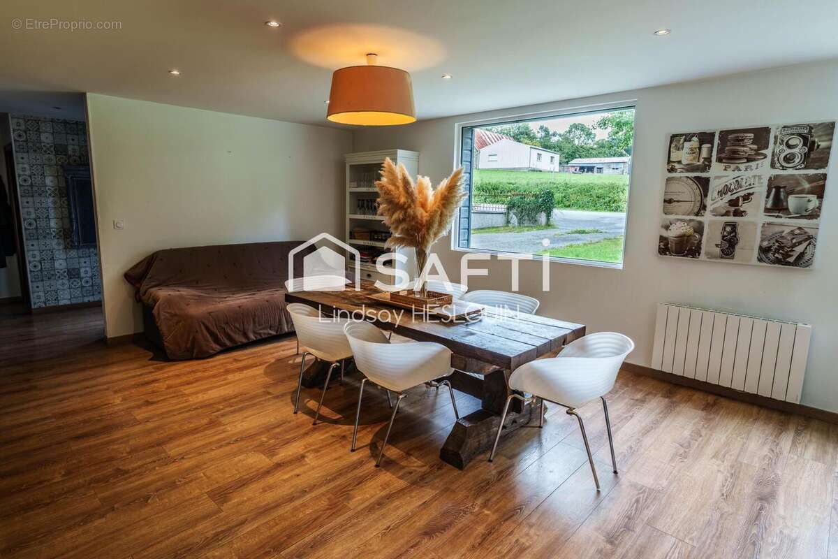 Maison 170 m² à Domjean  - photo 4