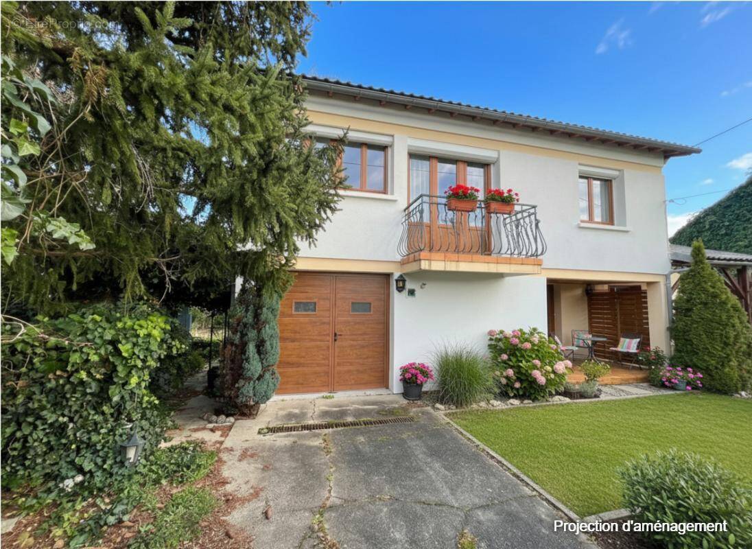 Maison à AIGUEPERSE