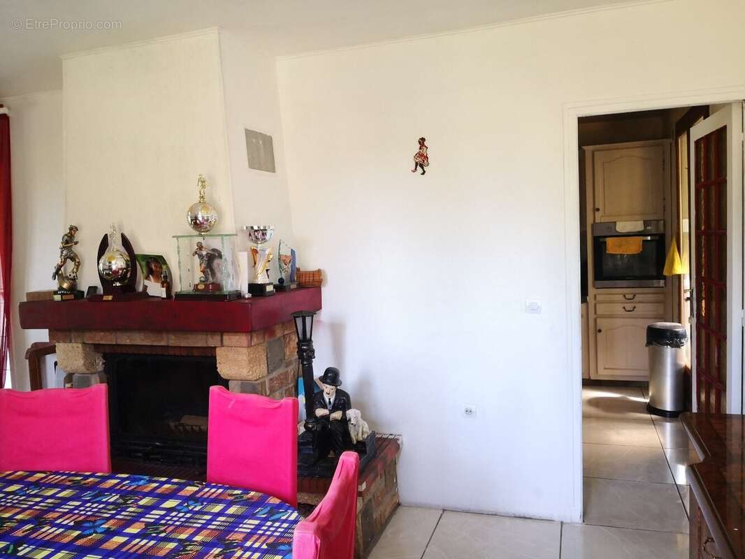 Maison à FERRIERES-EN-GATINAIS