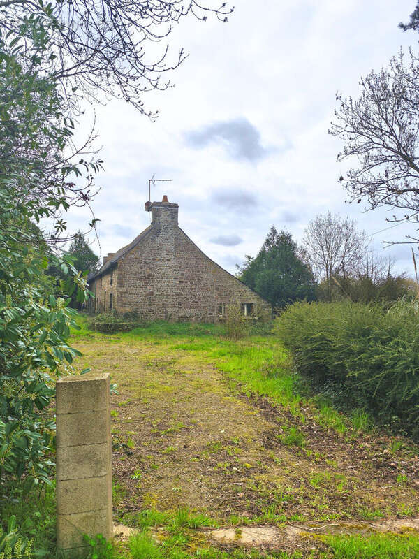 Maison à MEZIERES-SUR-COUESNON