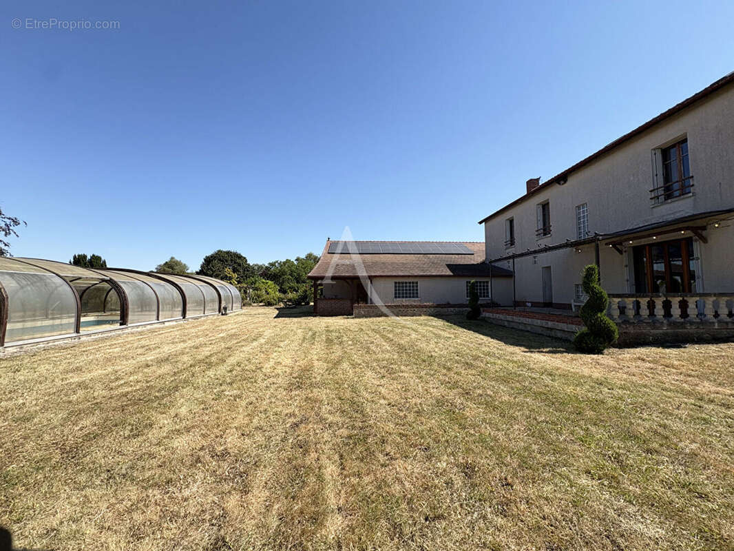 PROPRIETE UNIQUE - proche de Dourdan 7 pièce(s) 188.53 m2 - photo 18