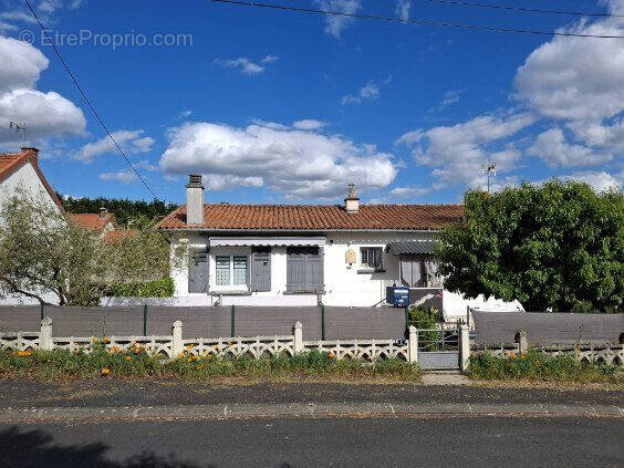Maison à CIVRAY