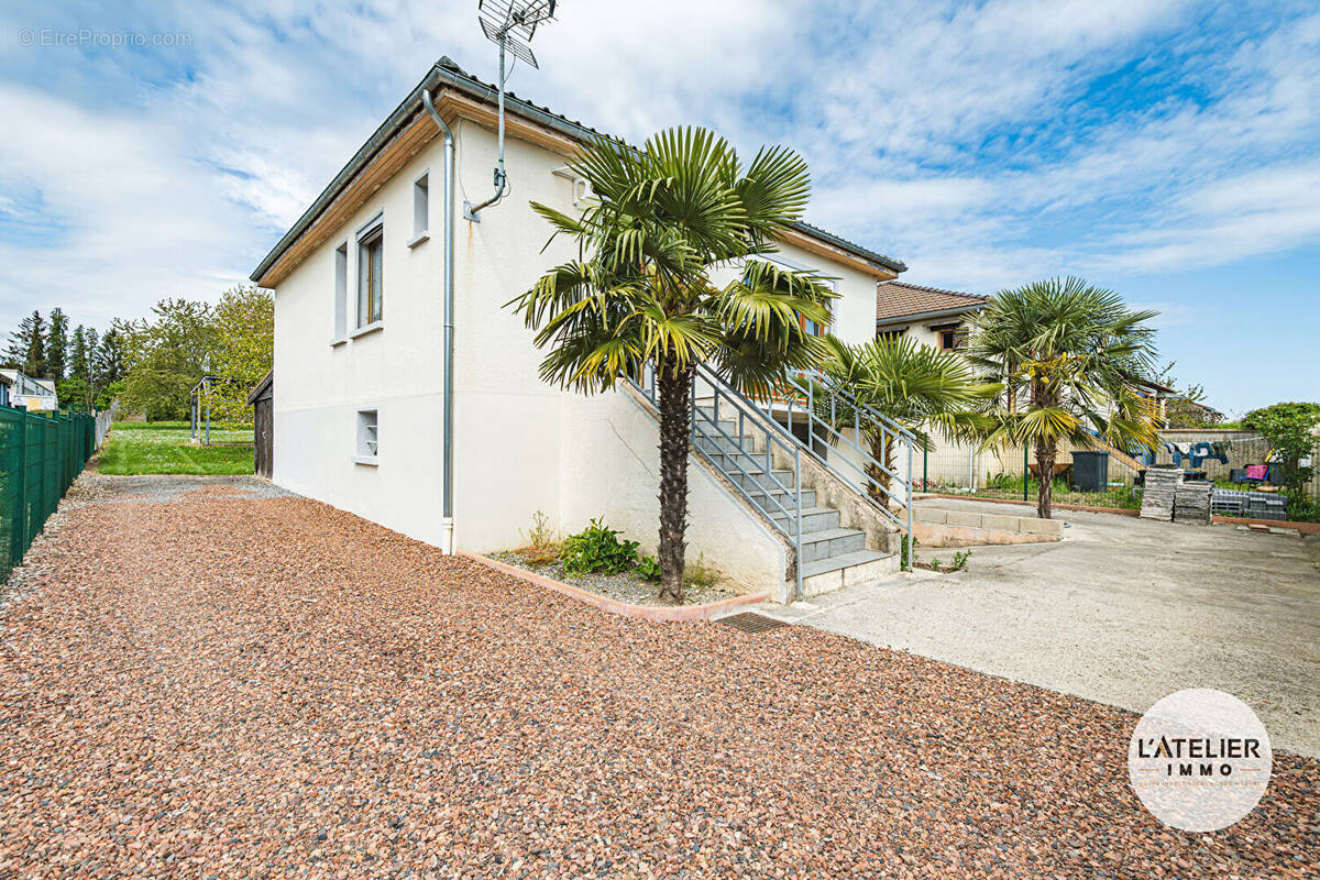 Maison à ANIZY-LE-CHATEAU