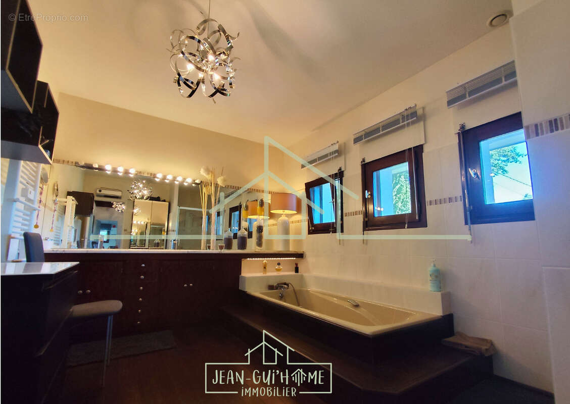 Exclusivité   Épinal Saint-Laurent   Maison de 202 m2 3/4 chambres avec piscine - photo 13