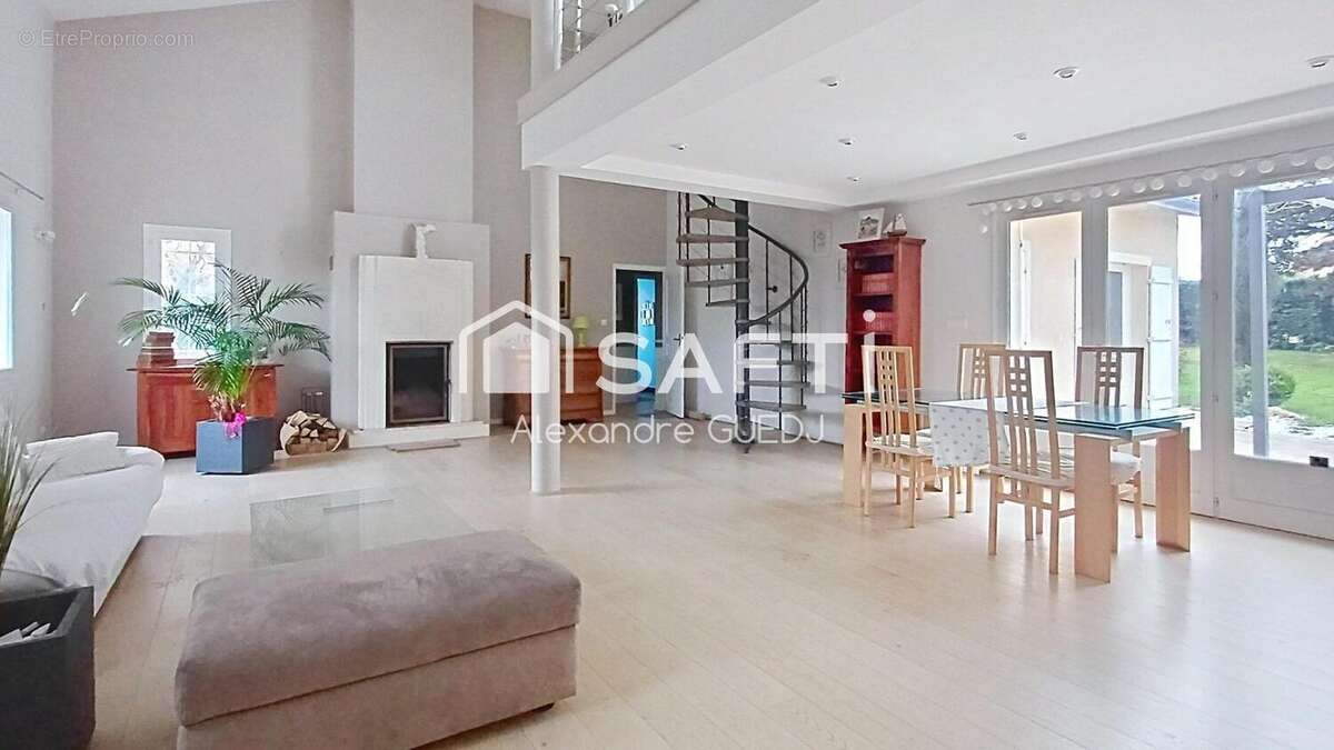 Photo 3 - Maison à TRAMOYES