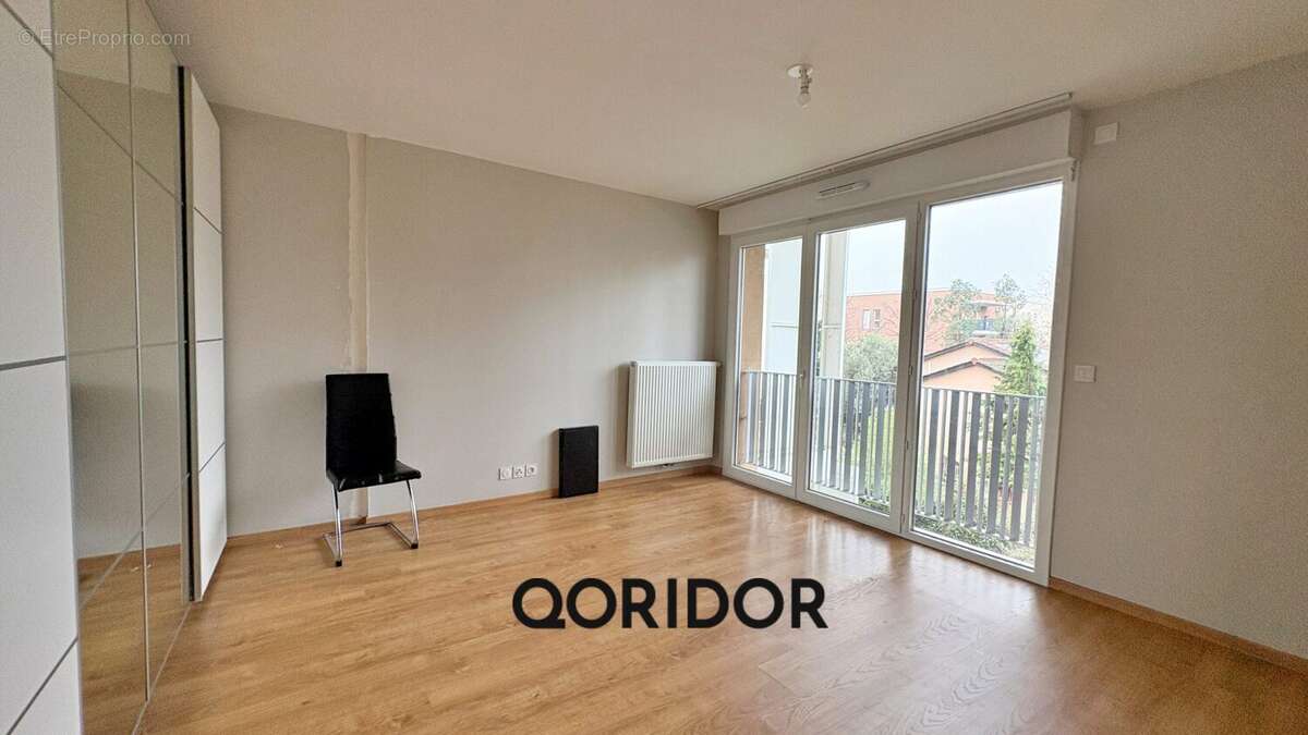 Appartement à MEYZIEU