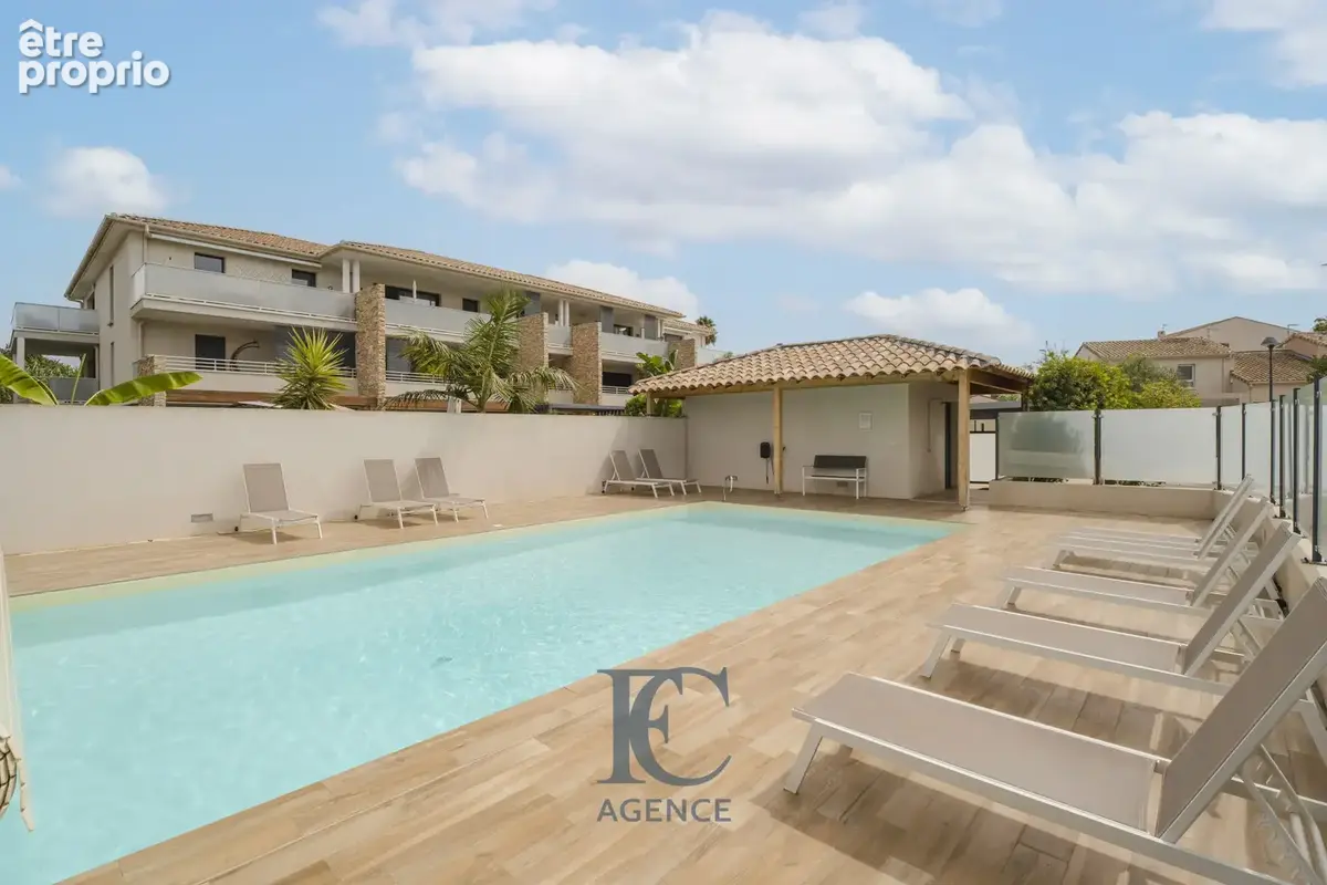 Appartement à SIX-FOURS-LES-PLAGES