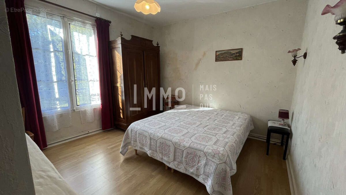 Maison à BESSE-SUR-BRAYE