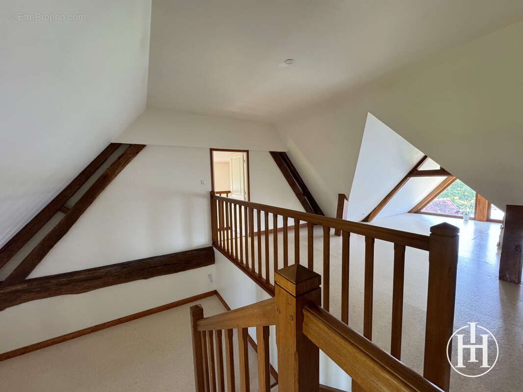 Maison à CHARENTON-DU-CHER