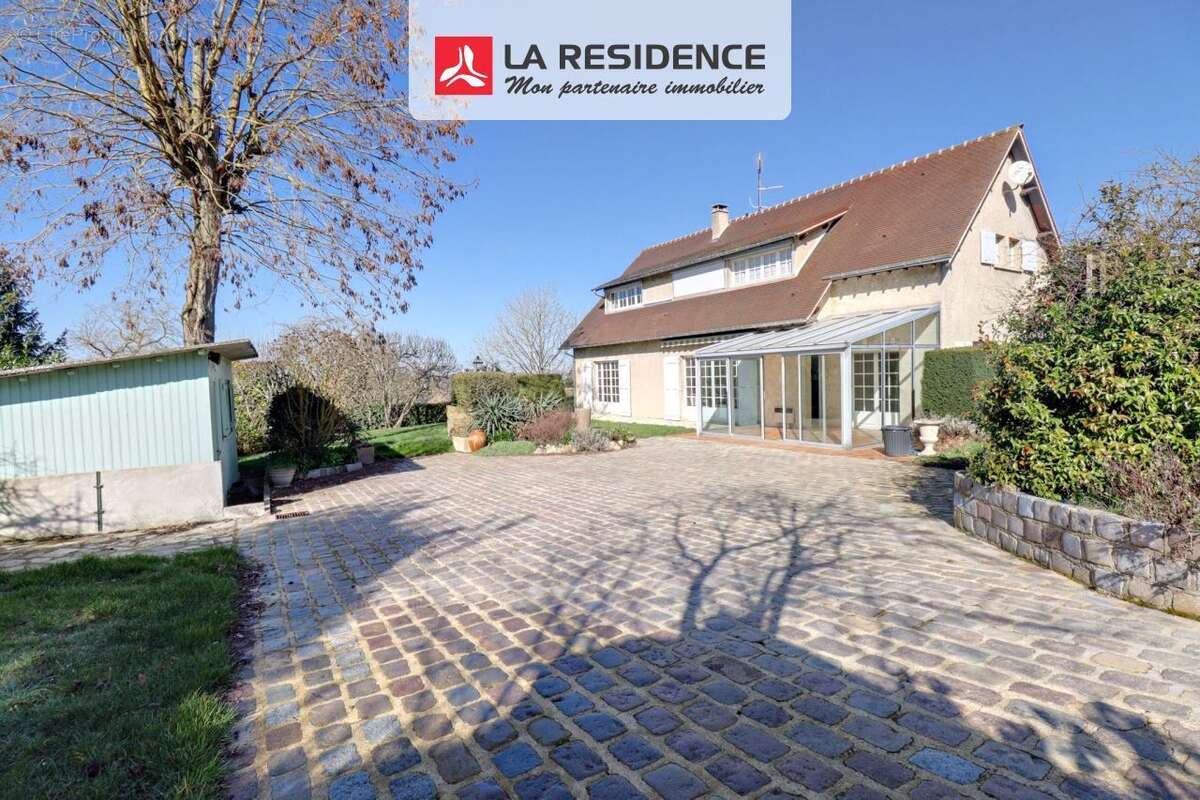 Maison à VILLIERS-SAINT-FREDERIC