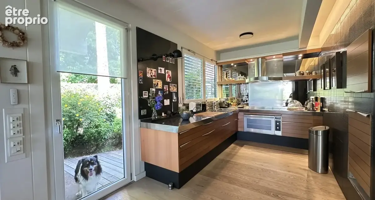 Villa d'architecte de 300 m² avec piscine et jardin de 1100 m², au calme absolu - photo 12