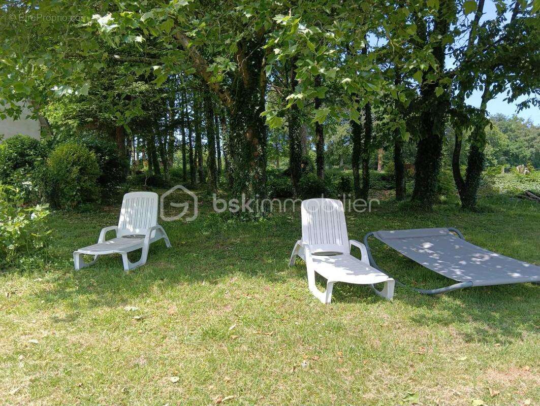  rare à la vente – propriété de caractère avec parc boisé de plus d’1,2 hectare  - photo 17